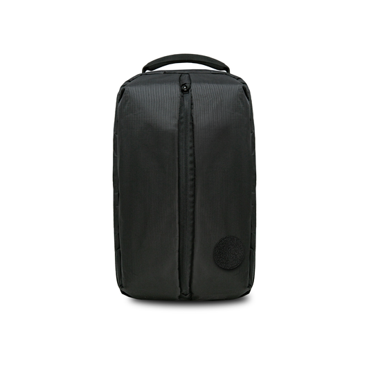 Article 502 - 24L Full Zip - Dyneema Black - Center Zip