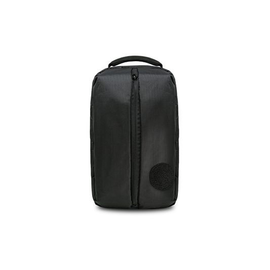 Article 504 - 14L - Dyneema Black - Center Zip